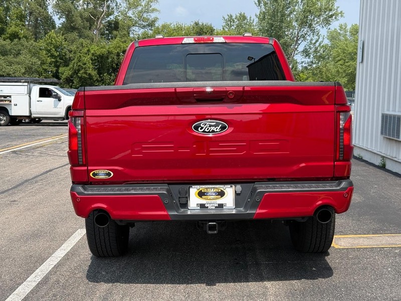 Ford F-150 Vehicle Full-screen Gallery Image 4