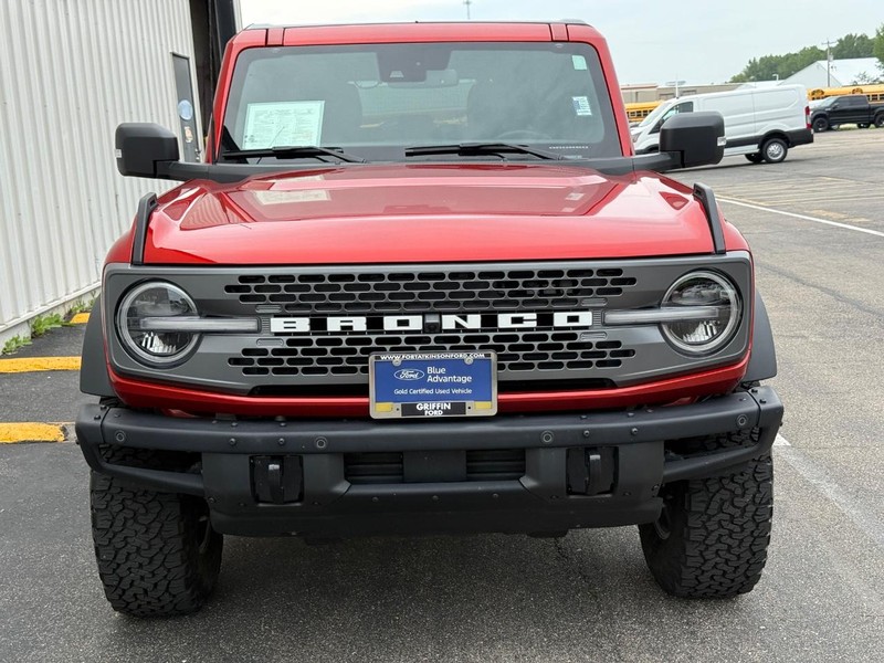 Ford Bronco Vehicle Full-screen Gallery Image 10