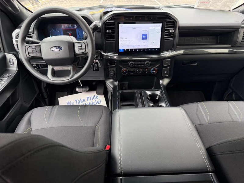 Ford F-150 Vehicle Full-screen Gallery Image 10