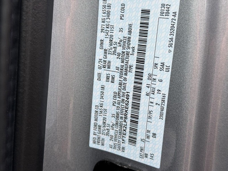 Ford F-150 Vehicle Full-screen Gallery Image 22