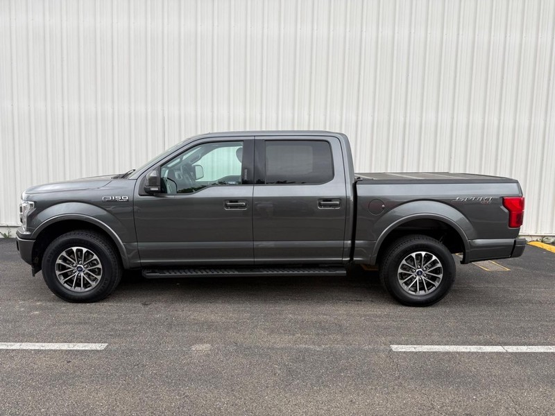 Ford F-150 Vehicle Full-screen Gallery Image 2