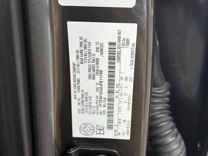 Ford F-150 Vehicle Full-screen Gallery Image 23