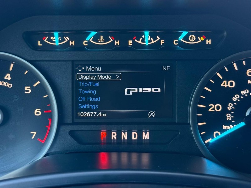Ford F-150 Vehicle Full-screen Gallery Image 16