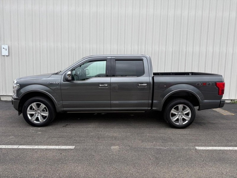 Ford F-150 Vehicle Full-screen Gallery Image 2