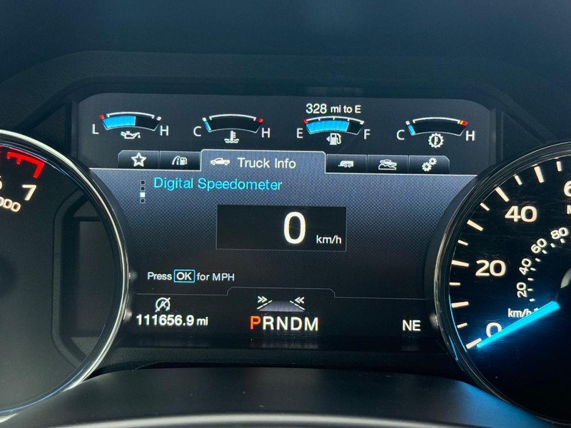 Ford F-150 Vehicle Full-screen Gallery Image 18