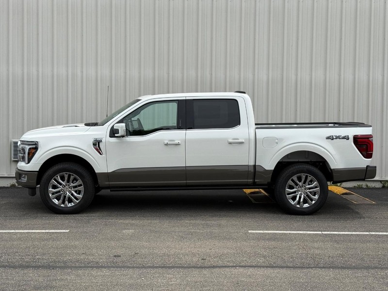 Ford F-150 Vehicle Full-screen Gallery Image 3