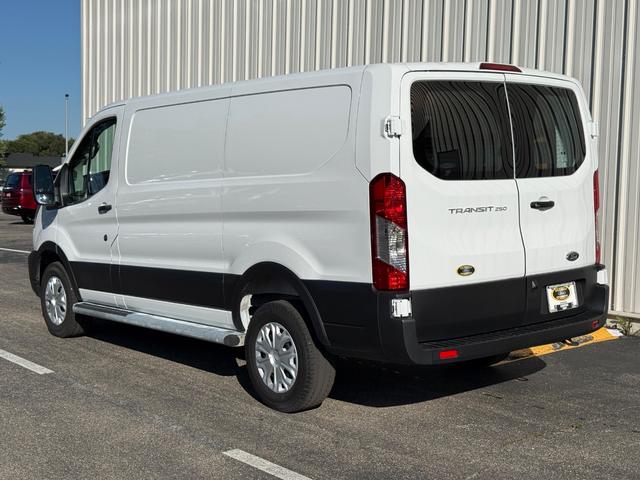 Ford Transit Cargo Van Vehicle Full-screen Gallery Image 4