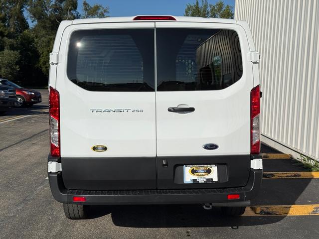 Ford Transit Cargo Van Vehicle Full-screen Gallery Image 5