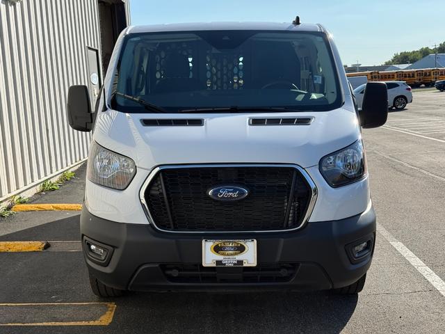 Ford Transit Cargo Van Vehicle Full-screen Gallery Image 10
