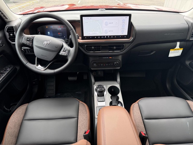 Ford Bronco Sport Vehicle Full-screen Gallery Image 10
