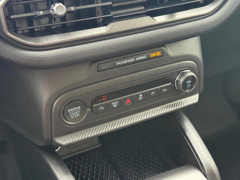 Ford Bronco Sport Vehicle Full-screen Gallery Image 20