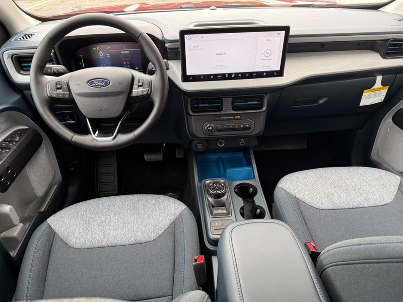 Ford Maverick Vehicle Full-screen Gallery Image 10