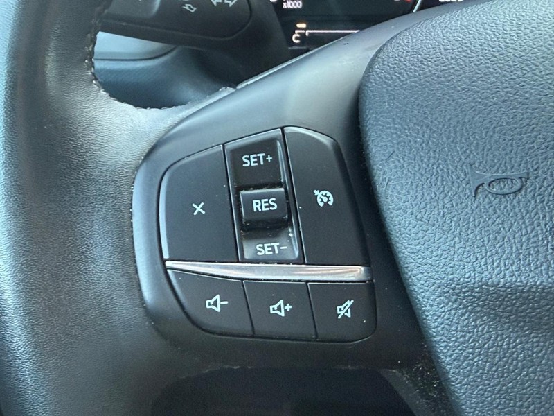 Ford Maverick Vehicle Full-screen Gallery Image 15
