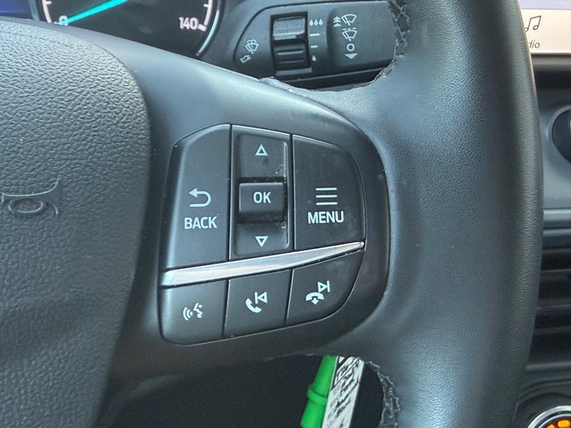 Ford Maverick Vehicle Full-screen Gallery Image 16
