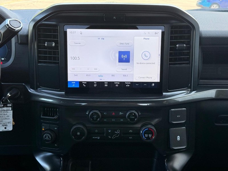 Ford F-150 Vehicle Full-screen Gallery Image 7