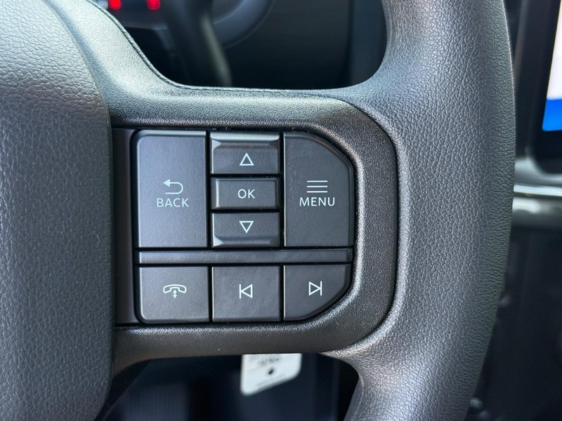 Ford F-150 Vehicle Full-screen Gallery Image 11