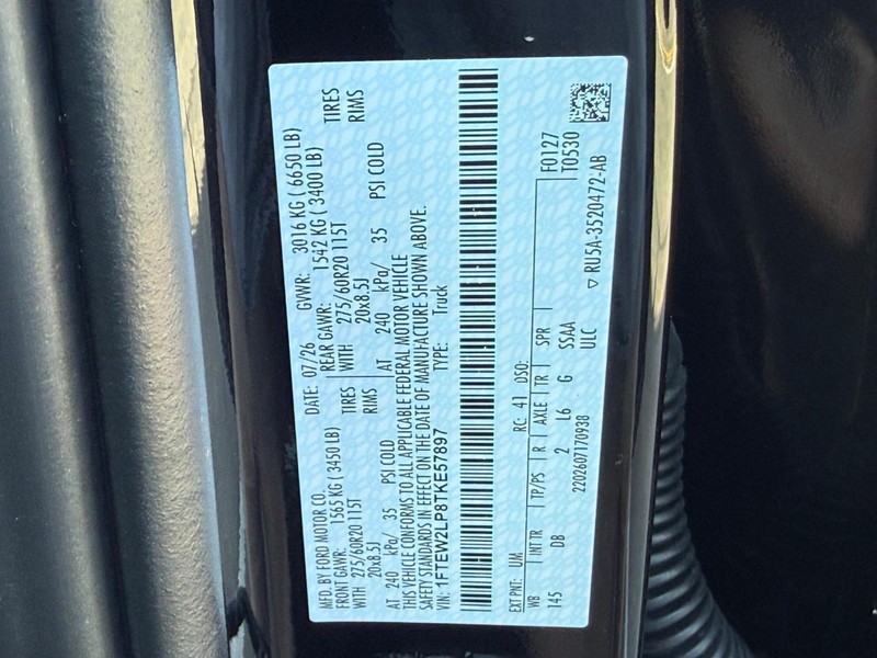 Ford F-150 Vehicle Full-screen Gallery Image 15