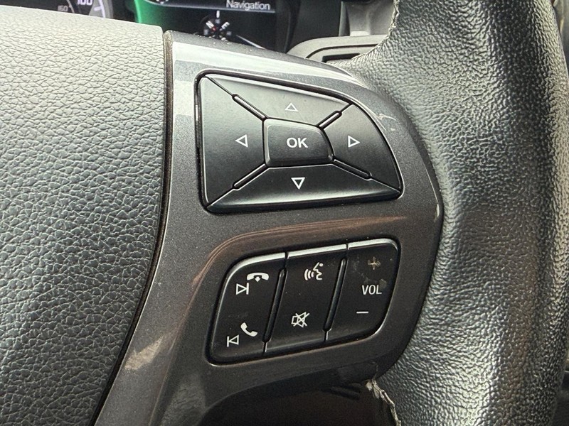 Ford Ranger Vehicle Full-screen Gallery Image 15