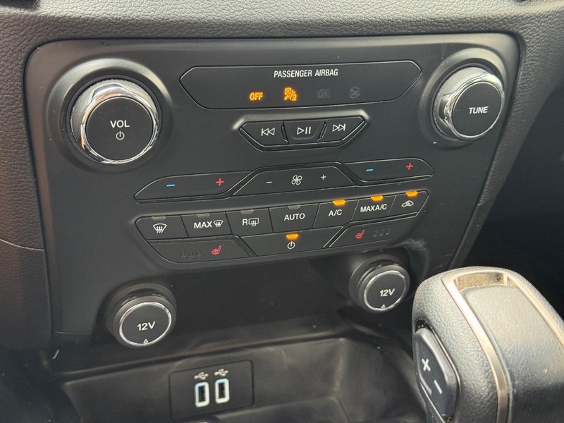 Ford Ranger Vehicle Full-screen Gallery Image 19