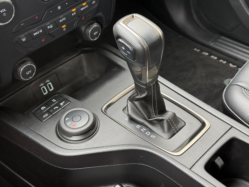 Ford Ranger Vehicle Full-screen Gallery Image 20