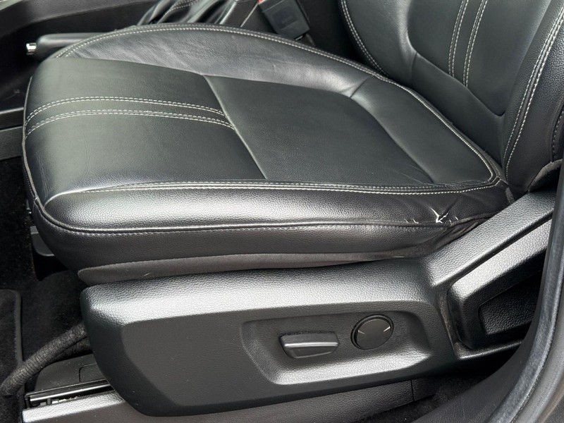 Ford Ranger Vehicle Full-screen Gallery Image 25