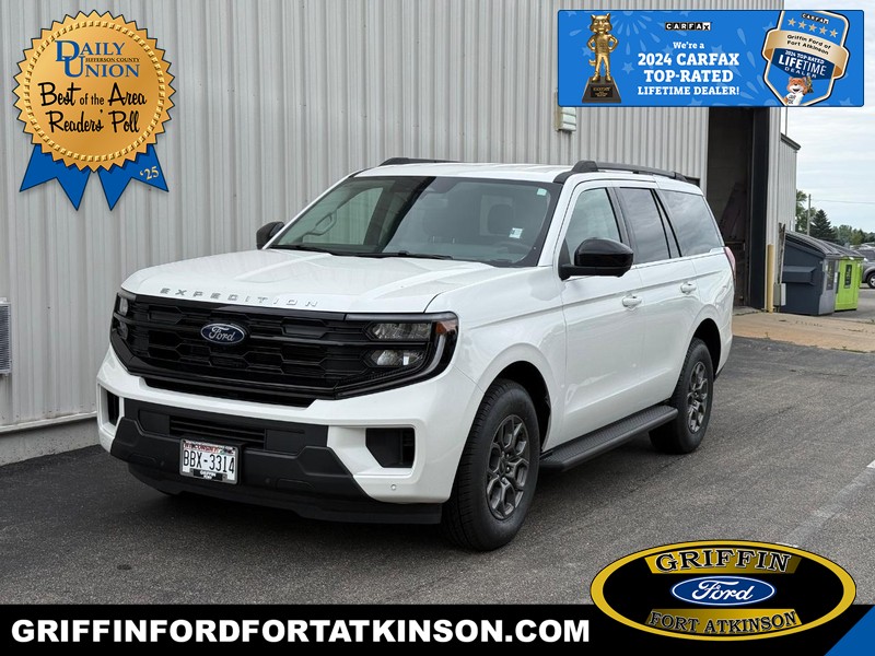 Ford Expedition Vehicle Full-screen Gallery Image 01