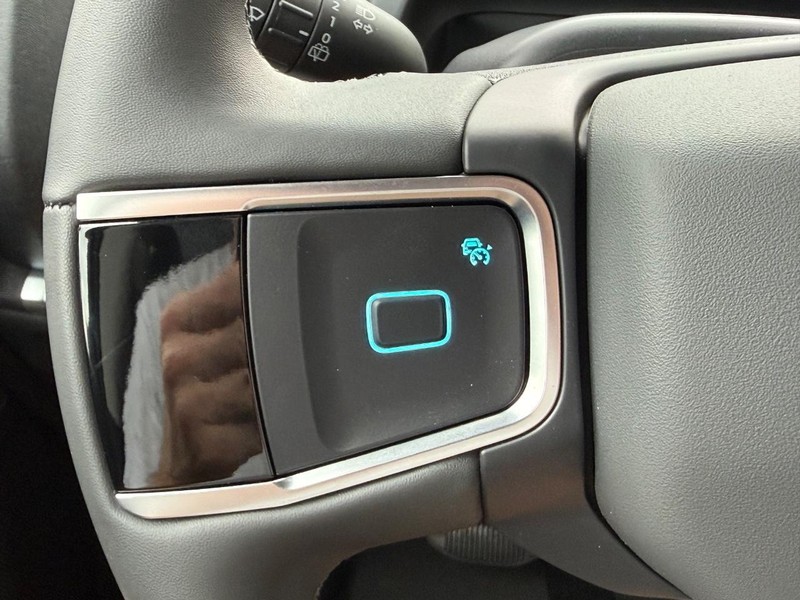 Ford Expedition Vehicle Full-screen Gallery Image 14