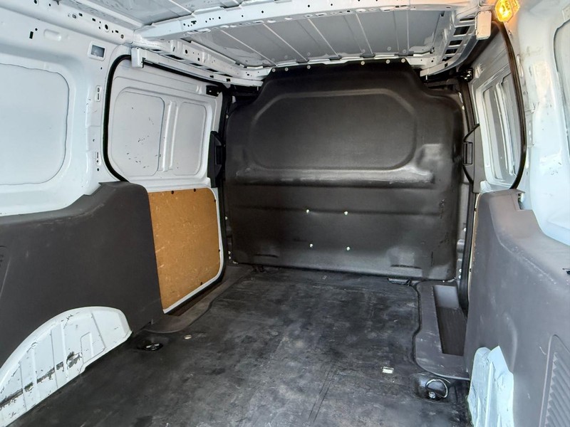 Ford Transit Connect Van Vehicle Full-screen Gallery Image 5