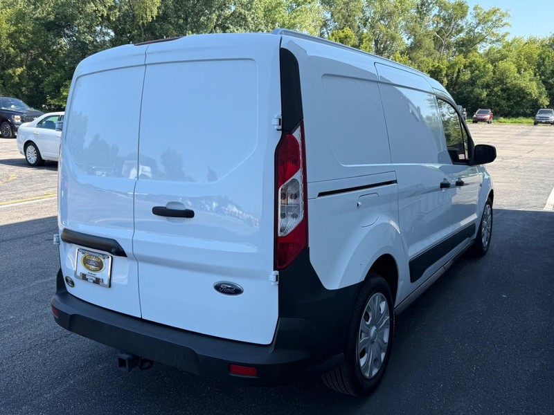 Ford Transit Connect Van Vehicle Full-screen Gallery Image 6