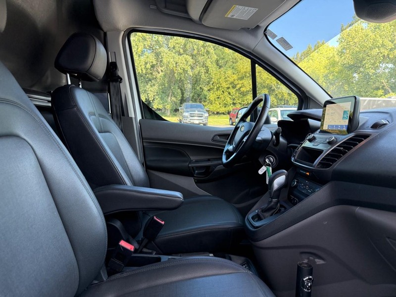 Ford Transit Connect Van Vehicle Full-screen Gallery Image 10