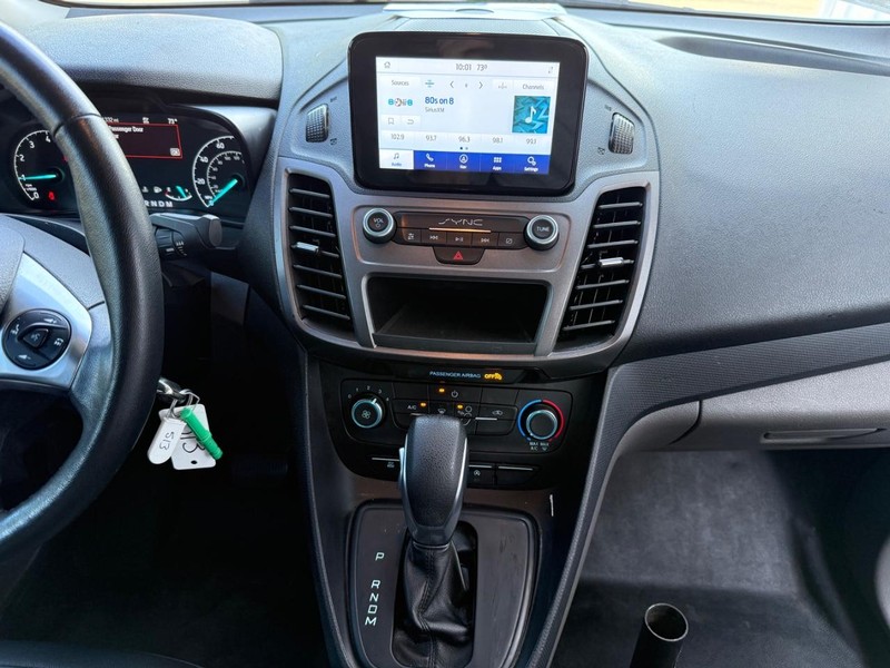 Ford Transit Connect Van Vehicle Full-screen Gallery Image 11