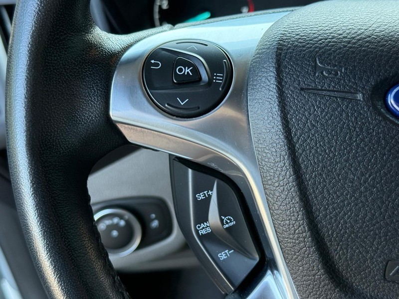 Ford Transit Connect Van Vehicle Full-screen Gallery Image 15