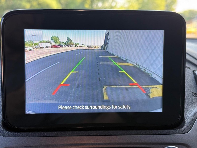Ford Transit Connect Van Vehicle Full-screen Gallery Image 18