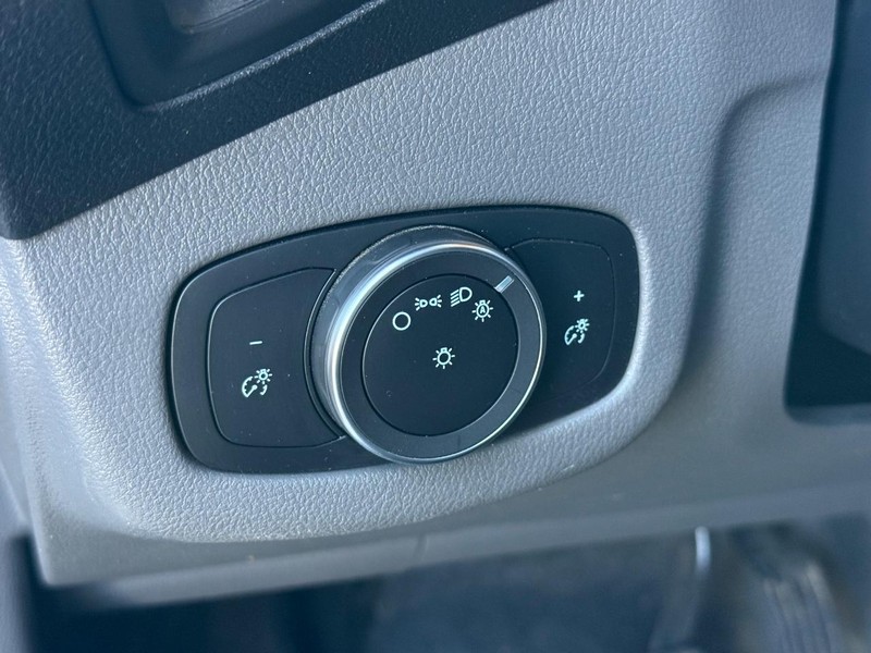 Ford Transit Connect Van Vehicle Full-screen Gallery Image 19