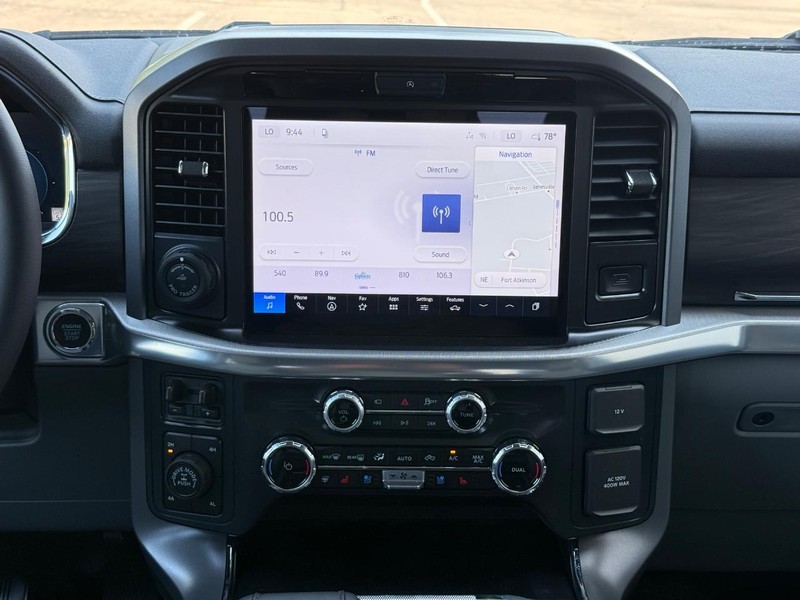 Ford F-150 Vehicle Full-screen Gallery Image 7