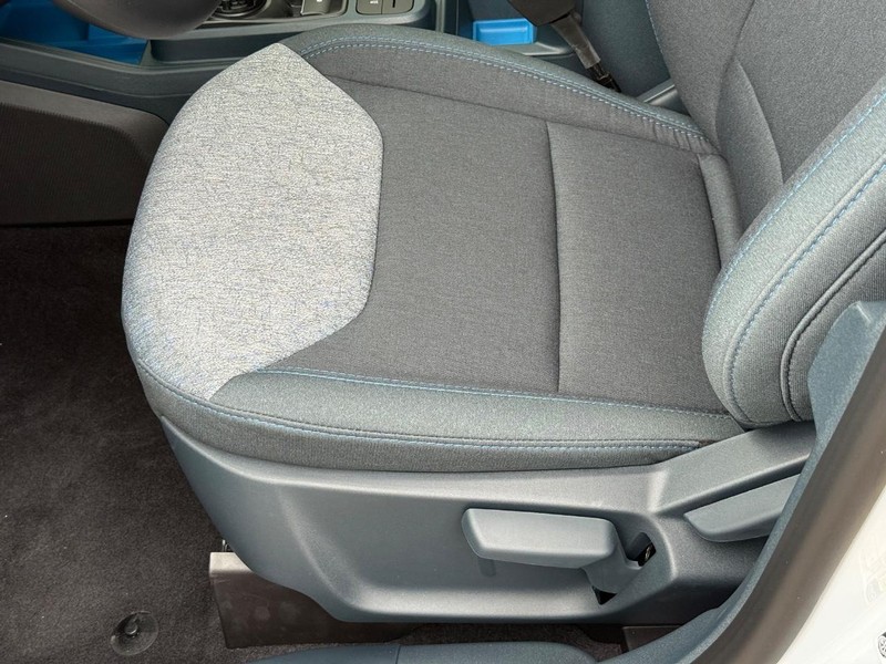 Ford Maverick Vehicle Full-screen Gallery Image 15