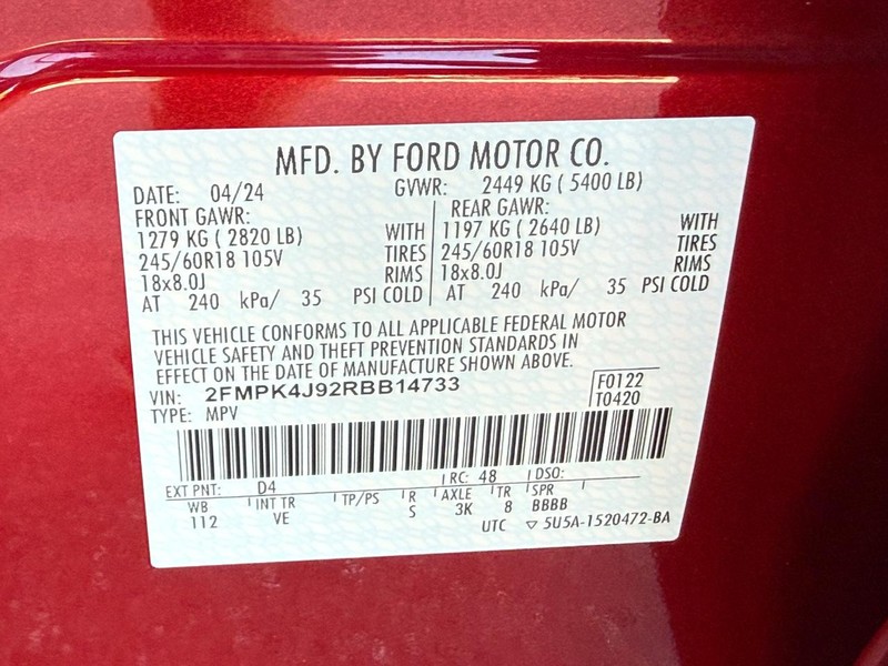 Ford Edge Vehicle Full-screen Gallery Image 21