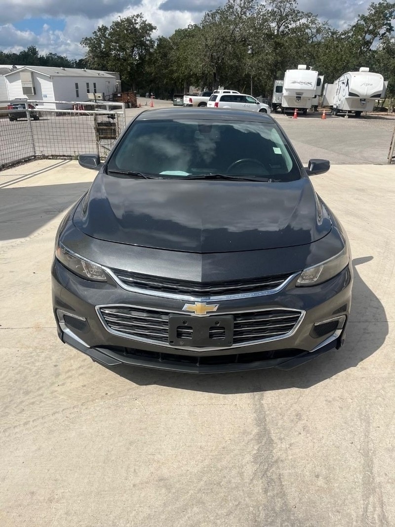 Chevrolet Malibu Vehicle Image 02