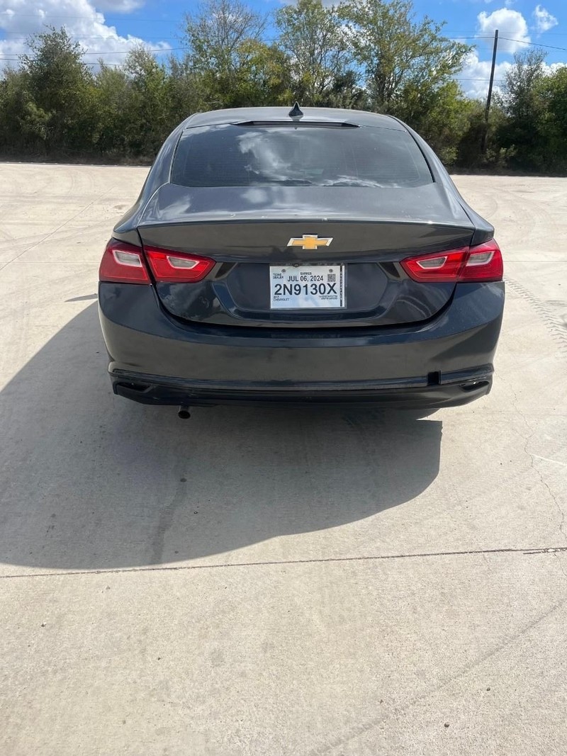 Chevrolet Malibu Vehicle Image 08