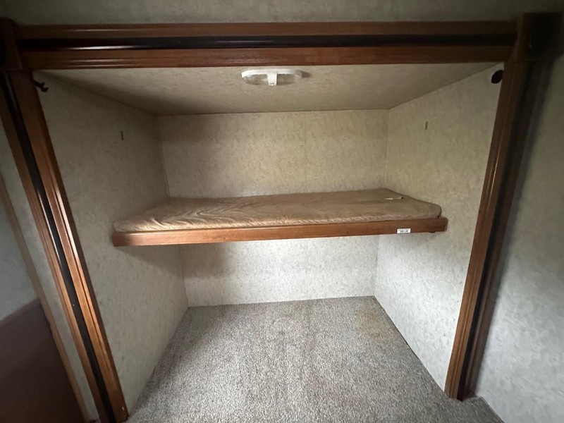 Prime Time AVENGER Vehicle Full-screen Gallery Image 08