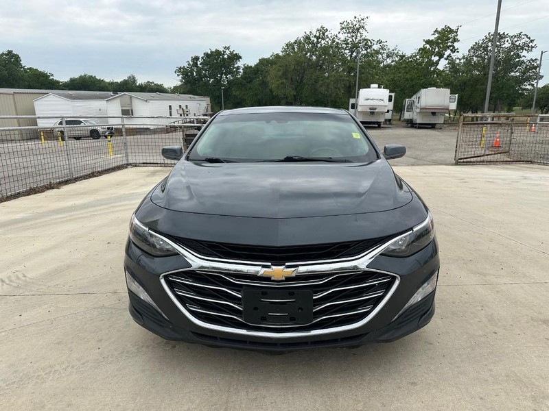 Chevrolet Malibu Vehicle Image 02