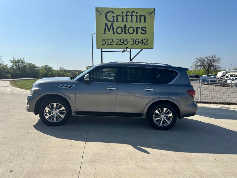 INFINITI QX80 Vehicle Image 02