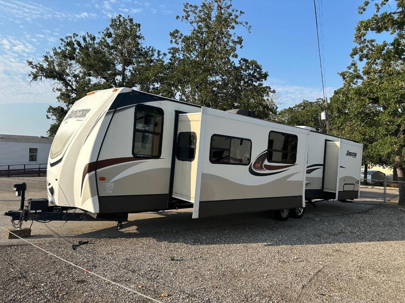 Keystone SPRINTER Vehicle Full-screen Gallery Image 03