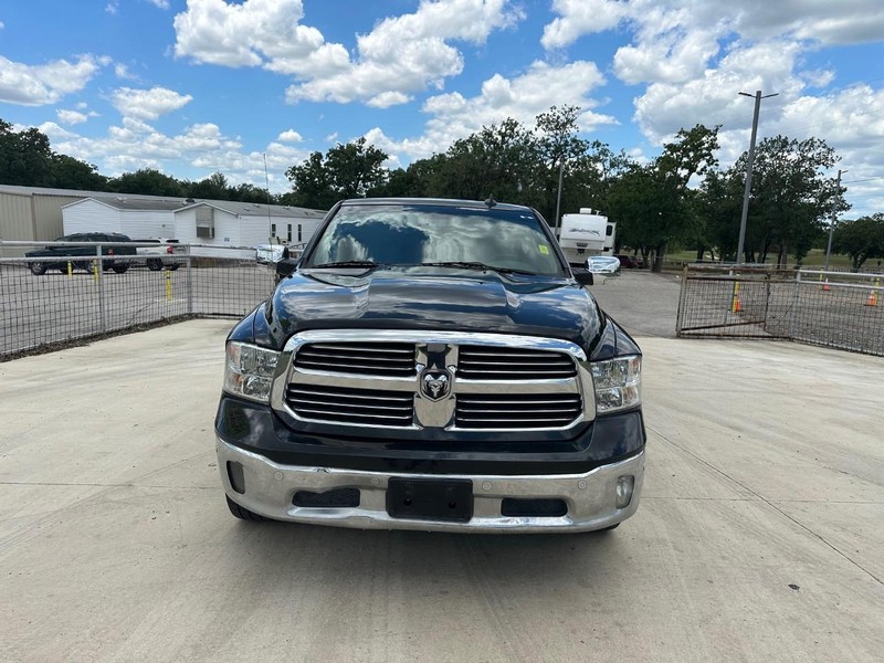 Dodge Ram 1500 Vehicle Full-screen Gallery Image 02