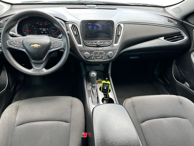 Chevrolet Malibu Vehicle Image 06