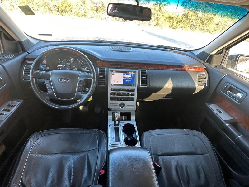 Ford Flex Vehicle Full-screen Gallery Image 05