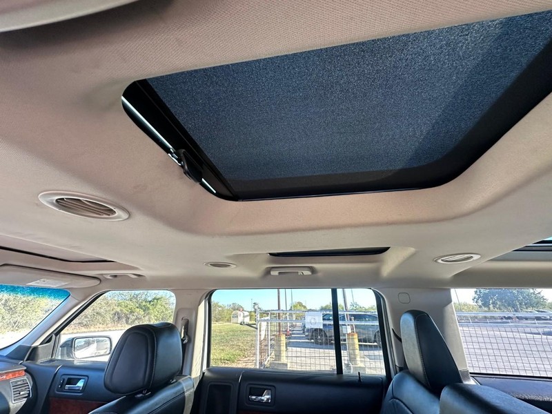 Ford Flex Vehicle Full-screen Gallery Image 11