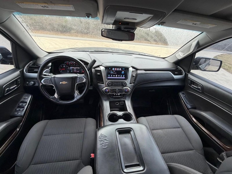 Chevrolet Tahoe Vehicle Full-screen Gallery Image 05