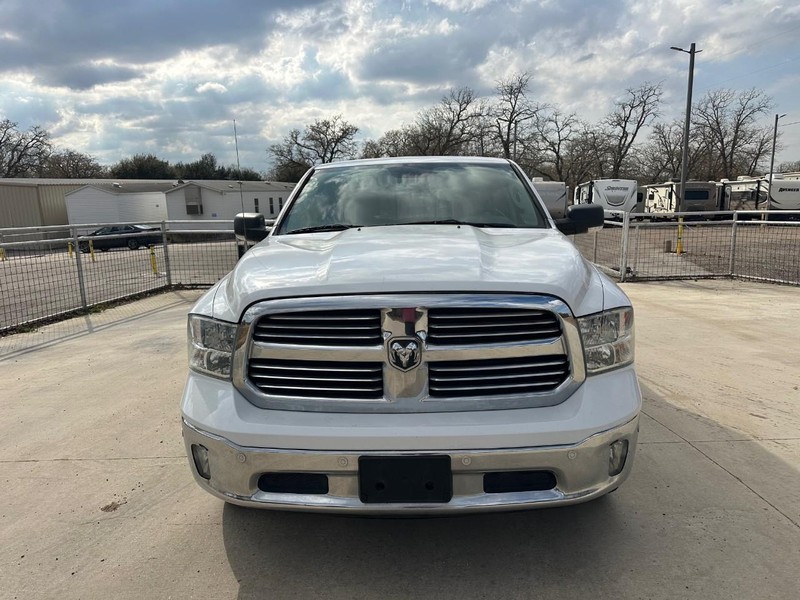 Dodge Ram 1500 Vehicle Full-screen Gallery Image 02