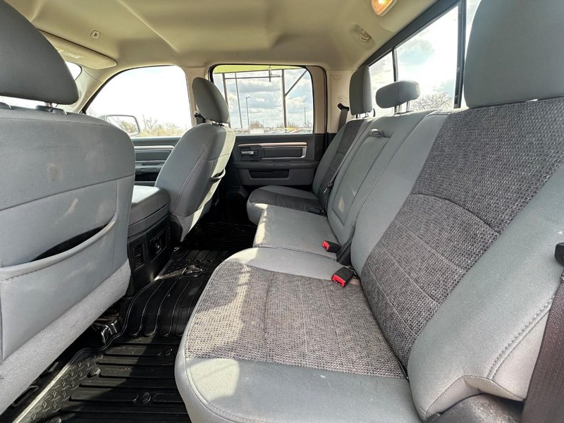 Dodge Ram 1500 Vehicle Full-screen Gallery Image 07